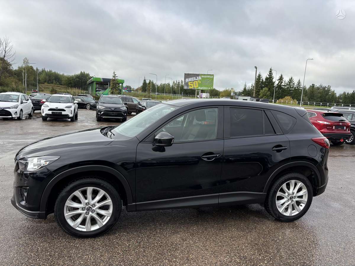 Mazda CX-5 2015 — rear view