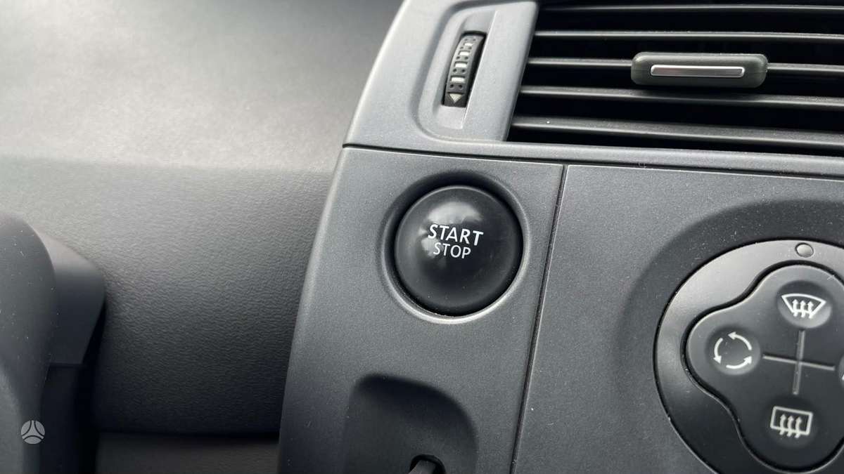 Renault Scenic 2009 — photo 32