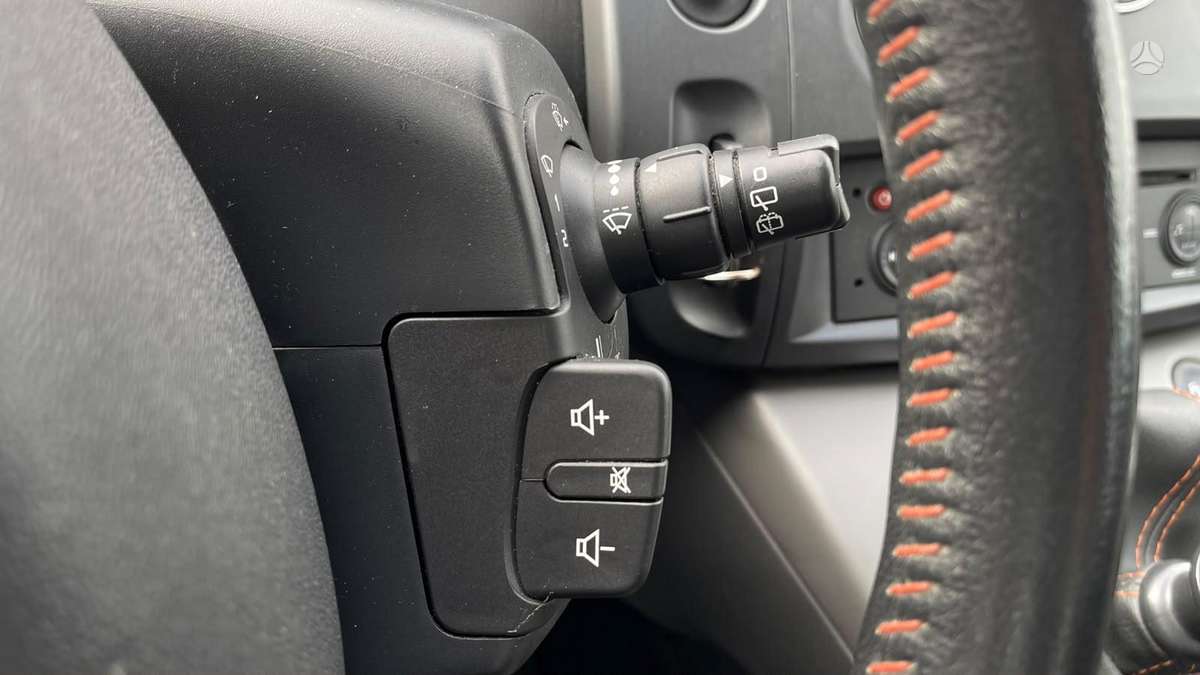Renault Scenic 2009 — photo 34
