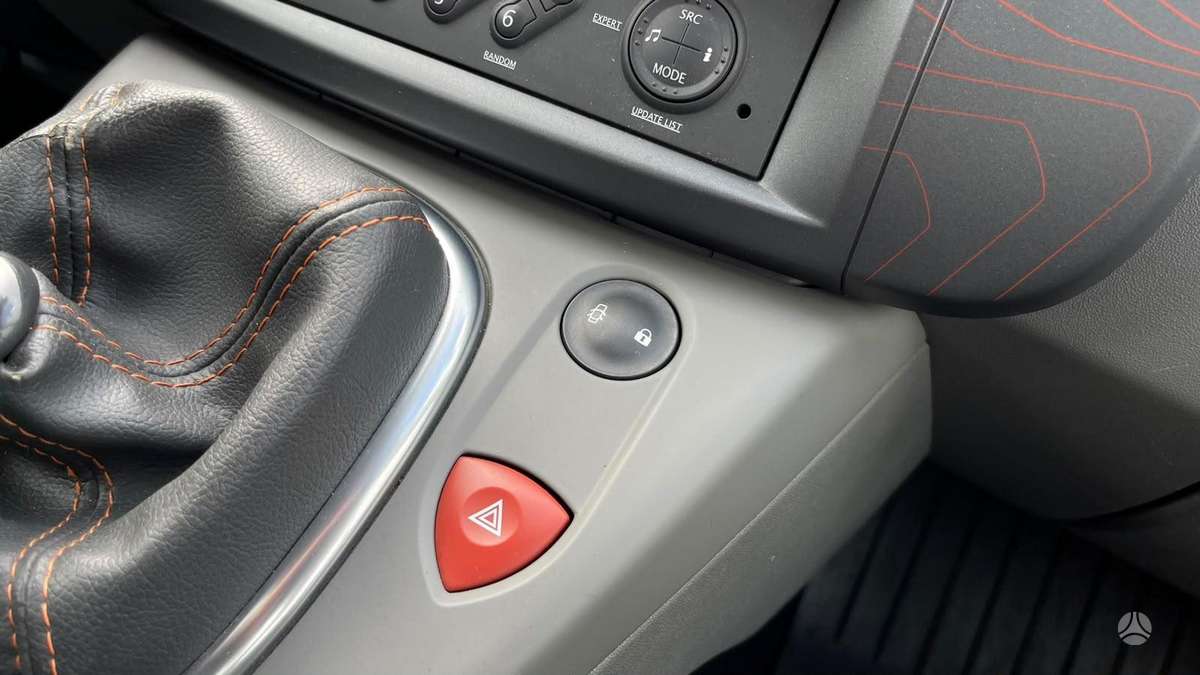 Renault Scenic 2009 — photo 38