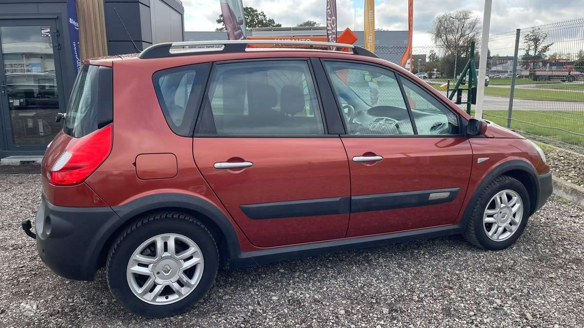 Renault Scenic 2009 — photo 8