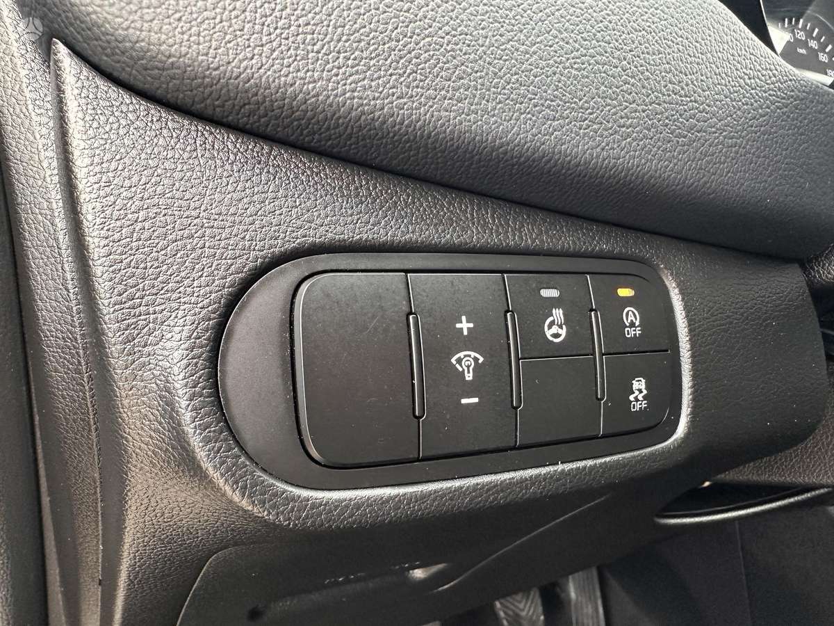 Kia Carens 2015 — photo 11