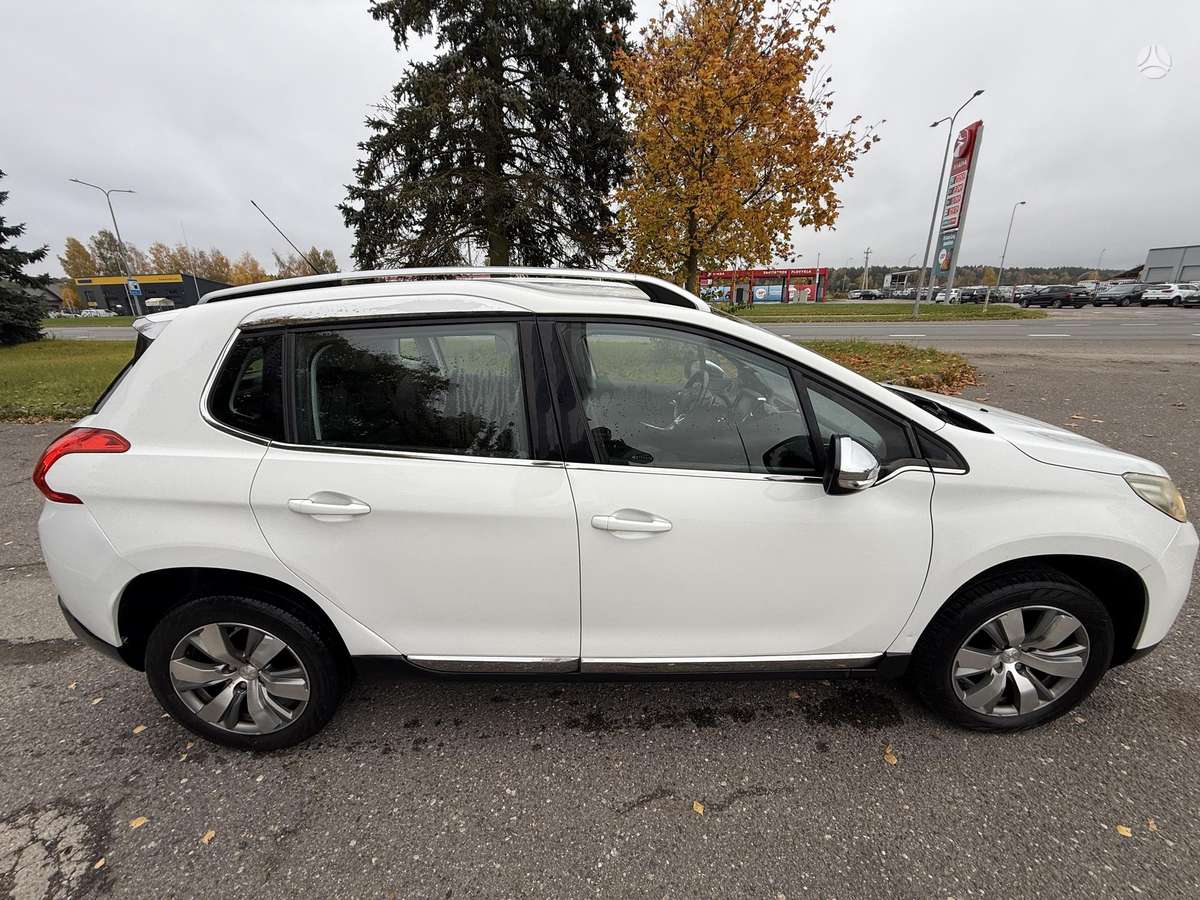 Peugeot 2008 2014 — photo 10
