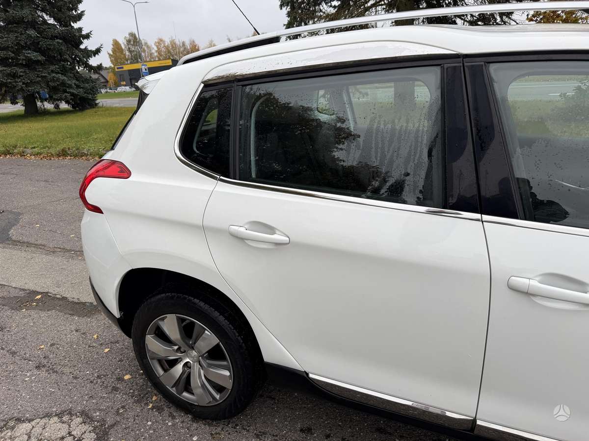 Peugeot 2008 2014 — photo 8