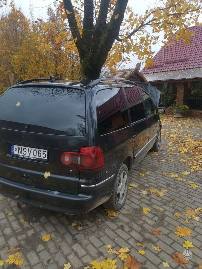 Volkswagen Sharan 2004 — interior