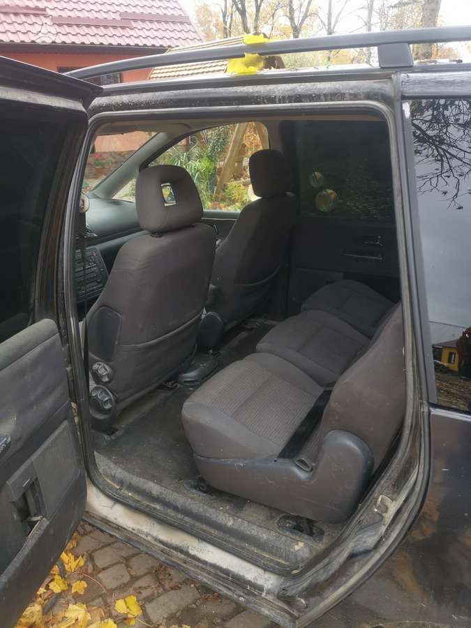 Volkswagen Sharan 2004 — engine 1900 cm³, 116 HP (85kW)