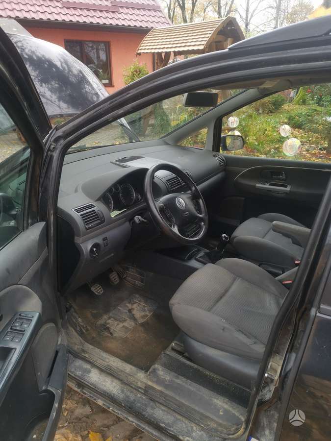 Volkswagen Sharan 2004 — photo 5
