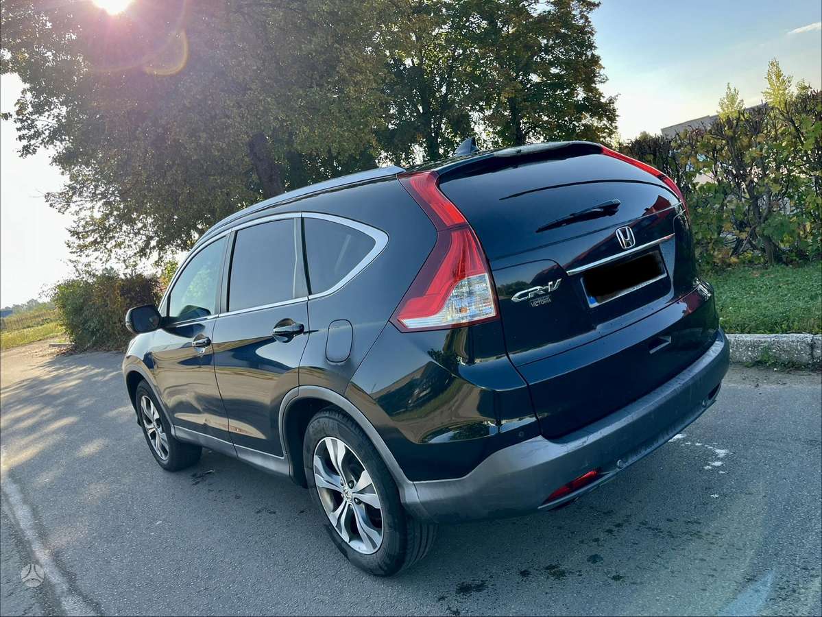 Honda CR-V 2013 — rear view