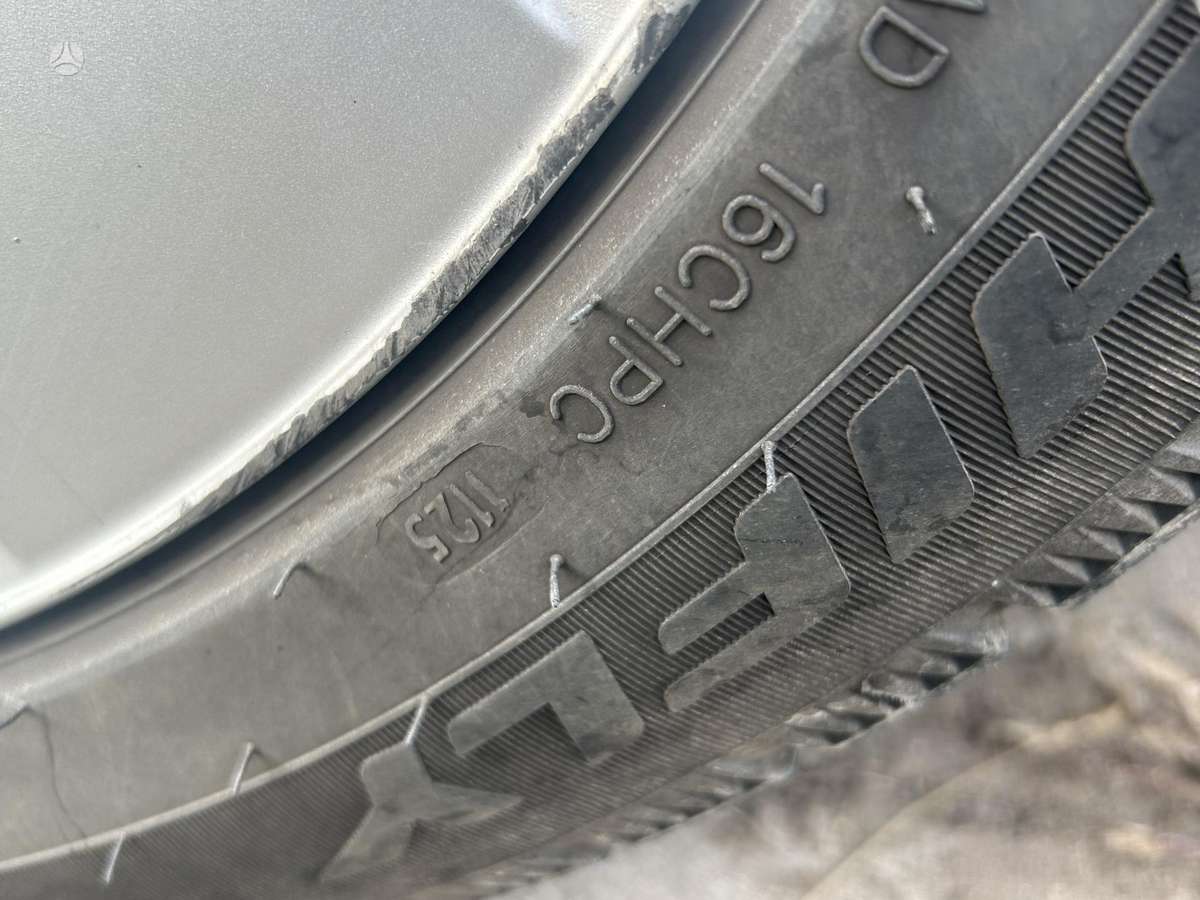 BMW 525 2008 — photo 12