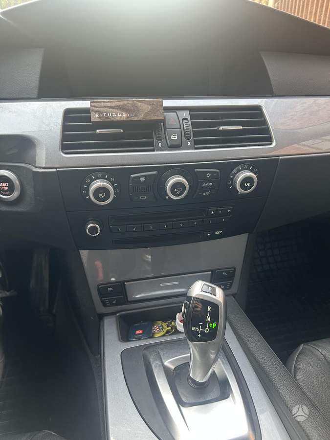 BMW 525 2008 — photo 7