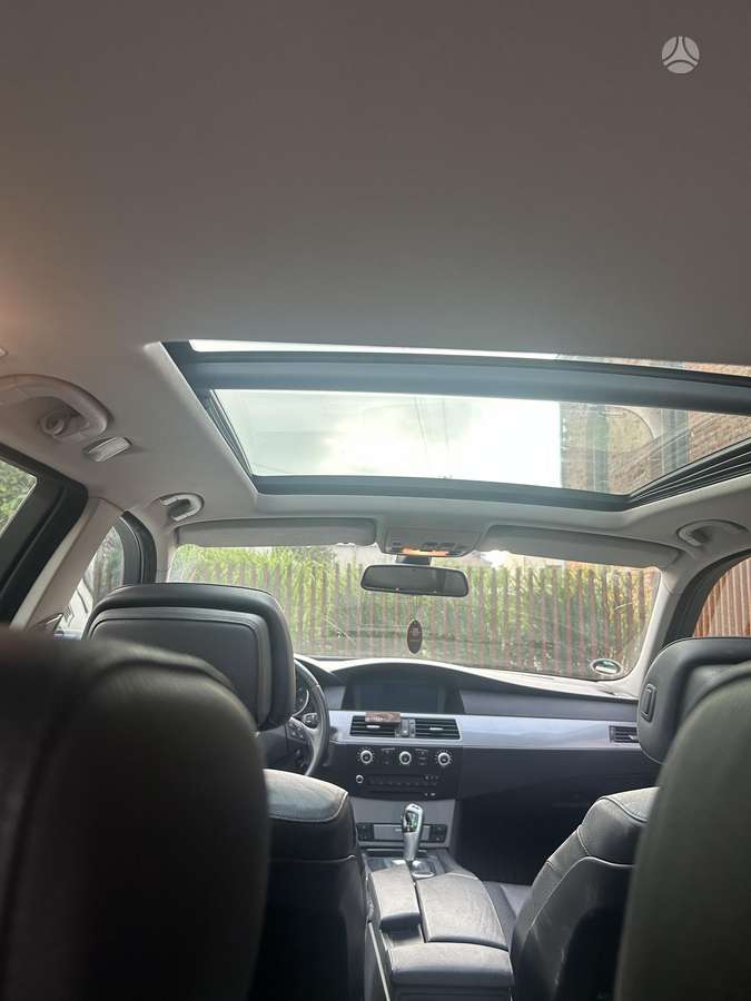 BMW 525 2008 — photo 9