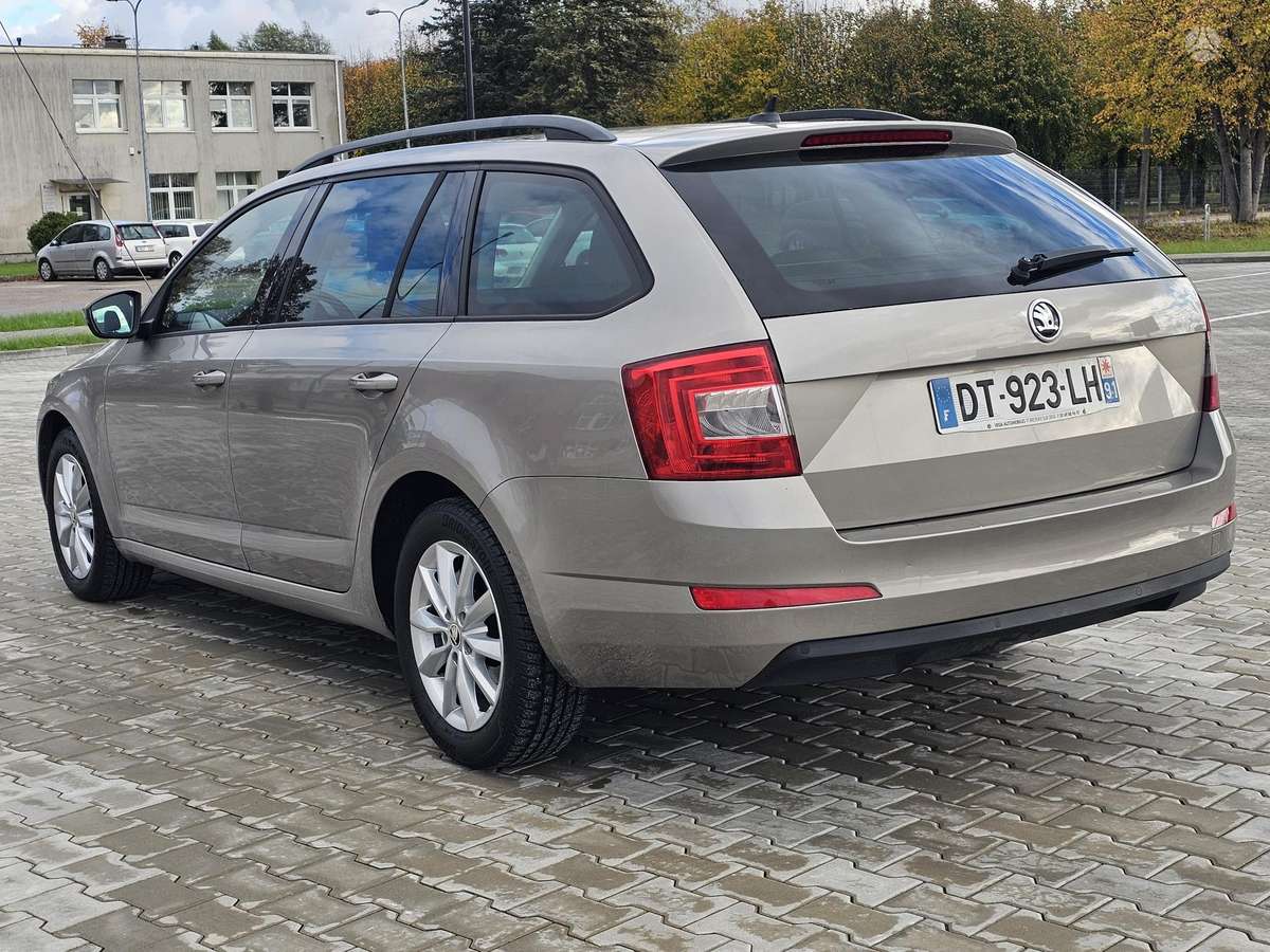 Skoda Octavia 2015 — photo 11