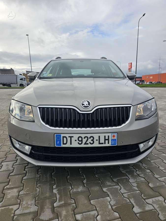 Skoda Octavia 2015 — engine 1598 cm³, 110 HP (81kW)