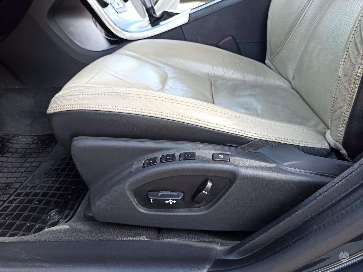 Volvo V60 2011 — photo 22