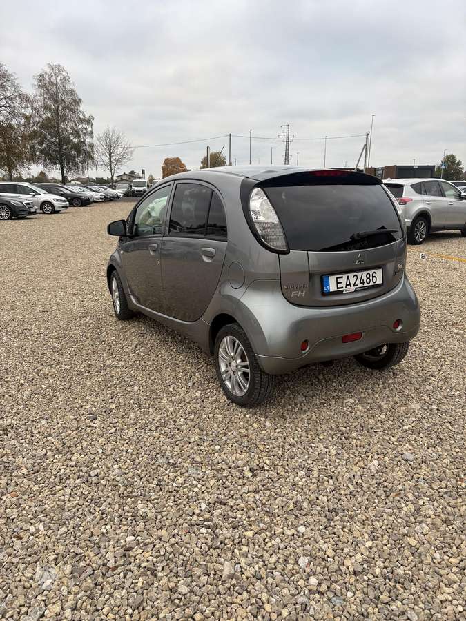 Mitsubishi MiEV 2011 — photo 6