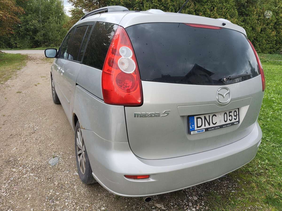 Mazda 5 2008 — салон