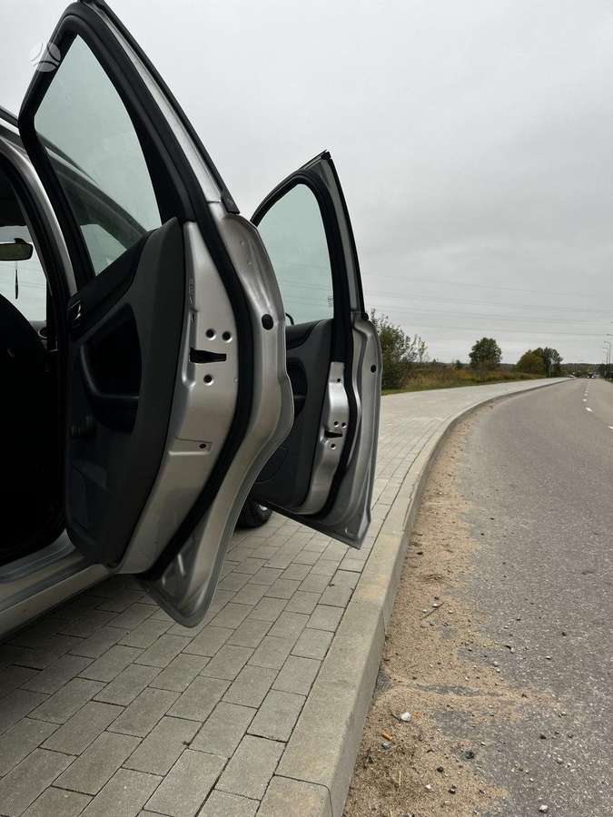 Ford Focus 2008 — photo 8