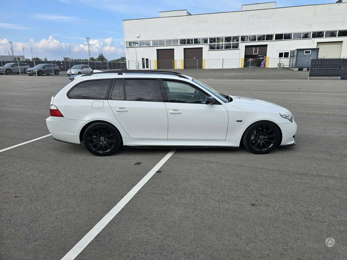 BMW 530 2009 — photo 7
