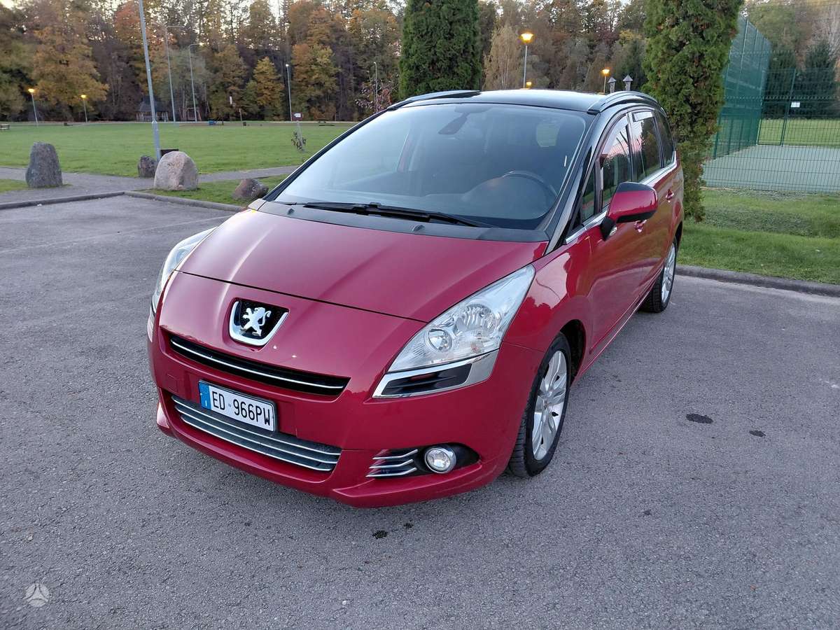 Peugeot 5008, 2010