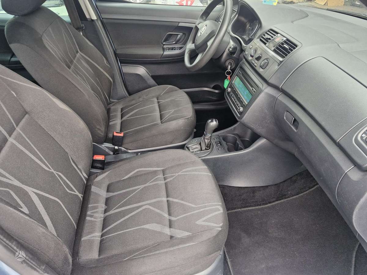 Skoda Roomster 2013 — photo 11