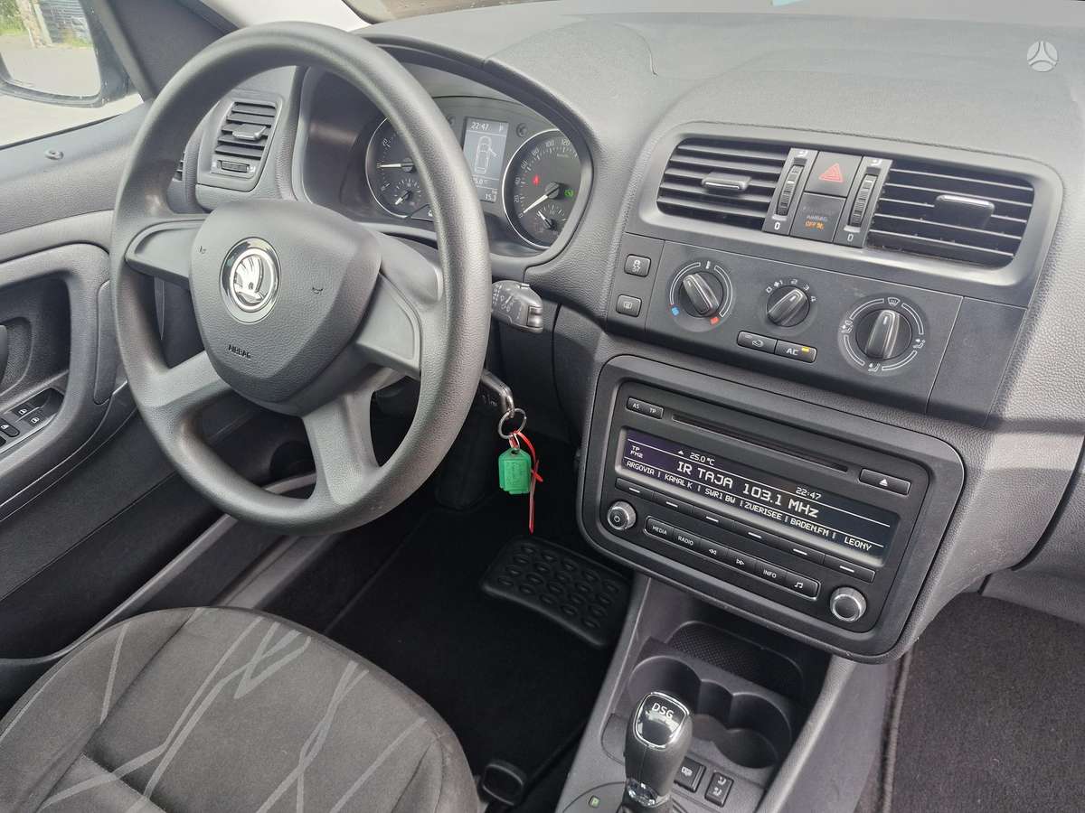 Skoda Roomster 2013 — photo 12