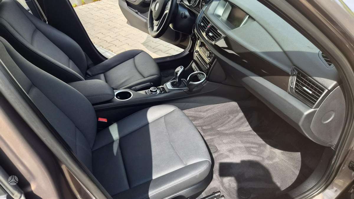 BMW X1 2014 — photo 13