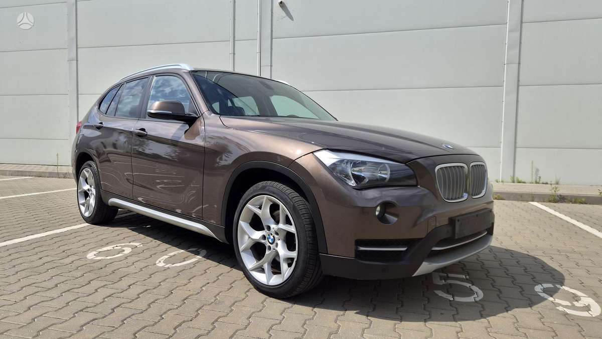 BMW X1 2014 — interior