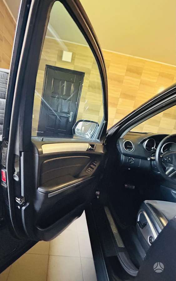 Mercedes-Benz M 2009 — photo 13
