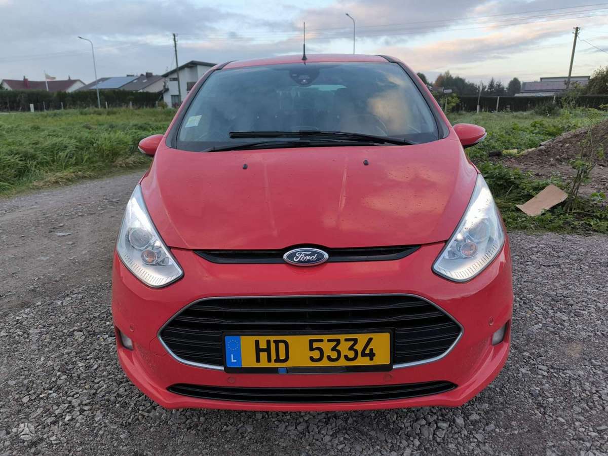 Ford B-MAX 2015 — салон
