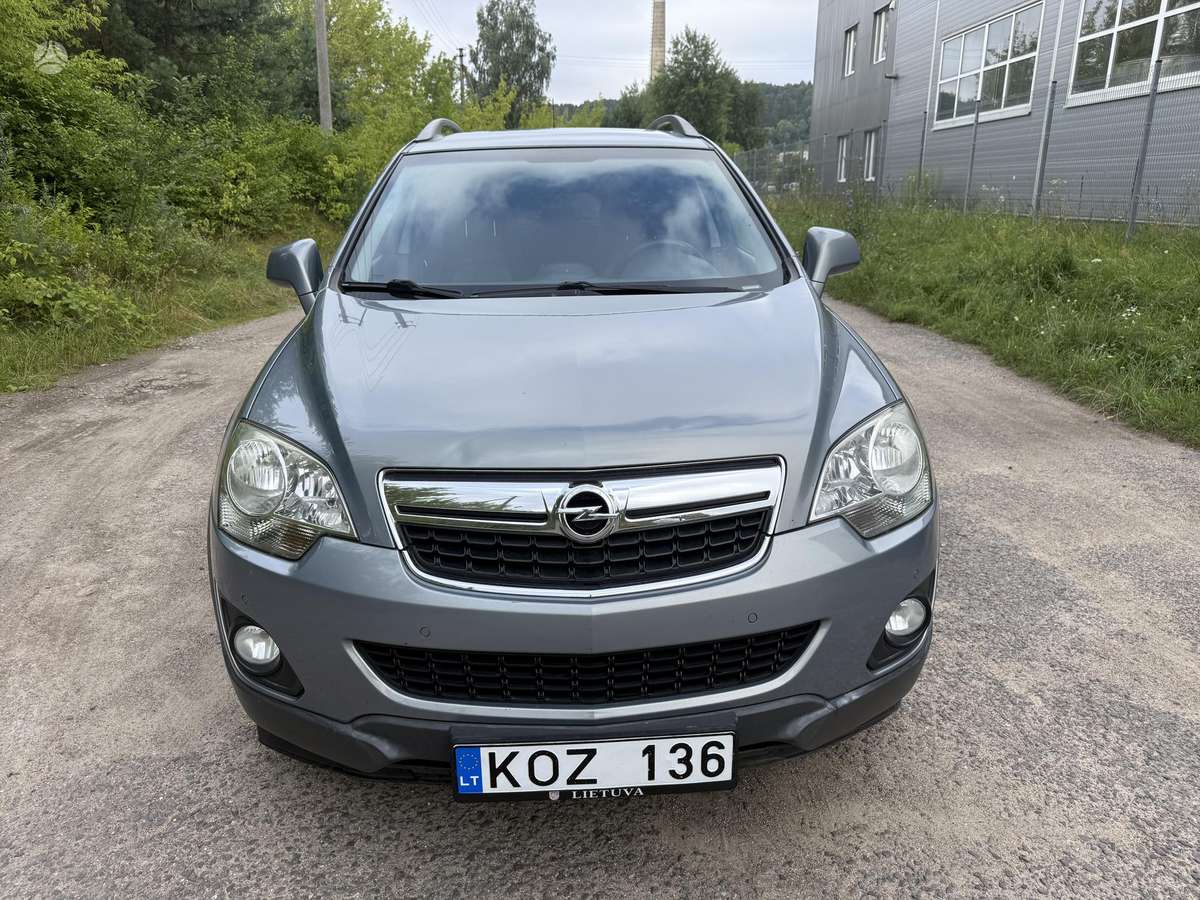 Opel Antara 2012 — rear view
