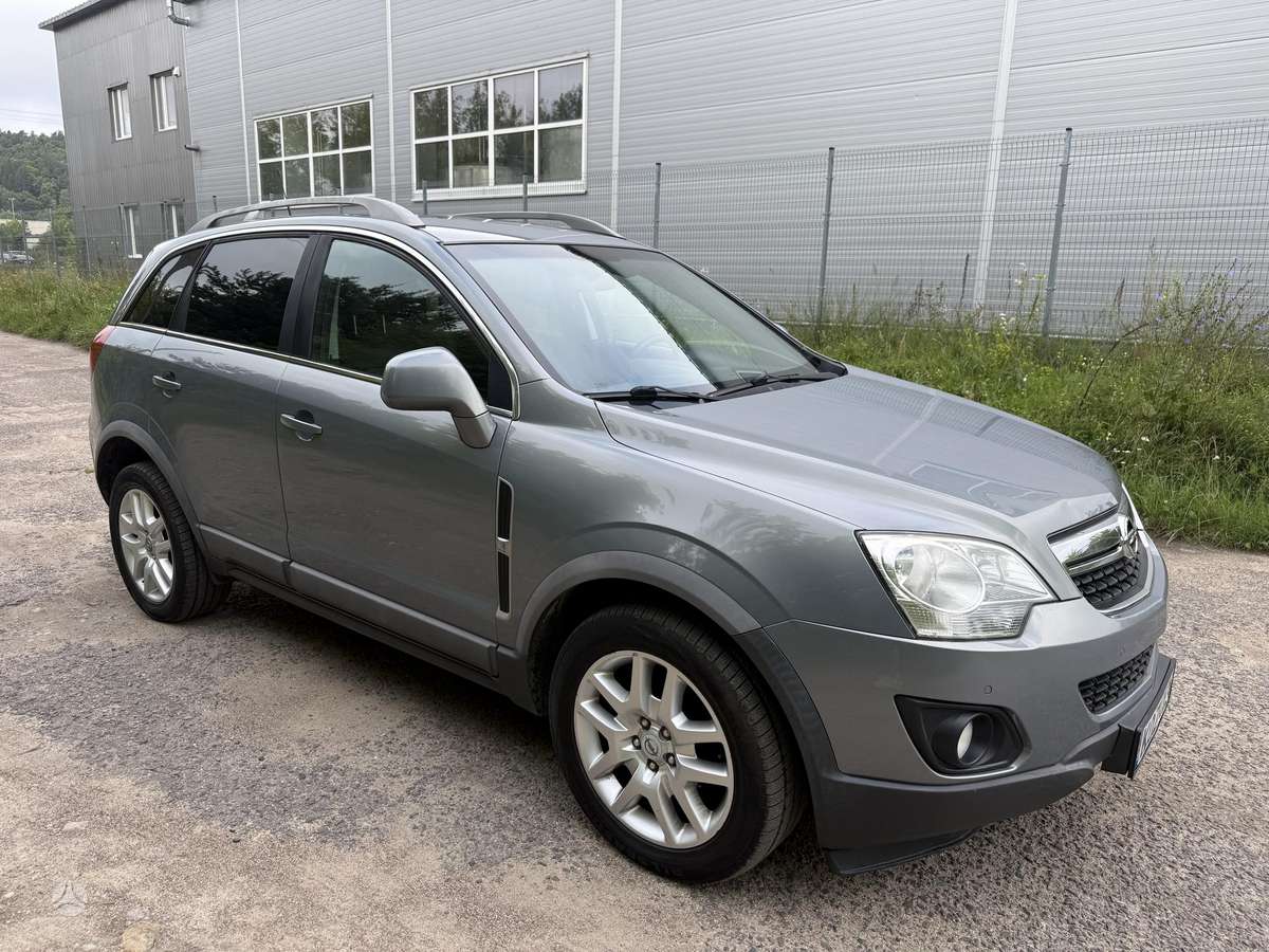Opel Antara 2012 — interior