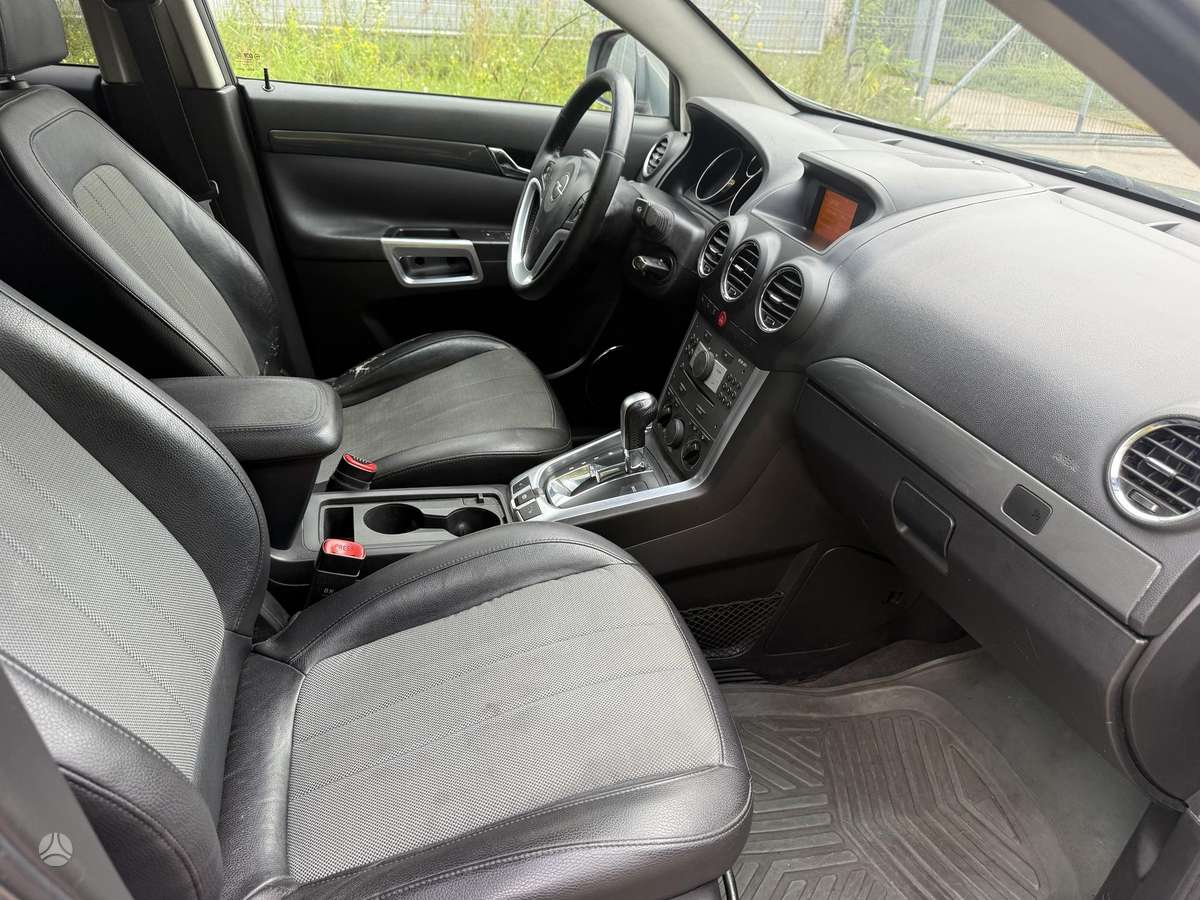 Opel Antara 2012 — photo 8