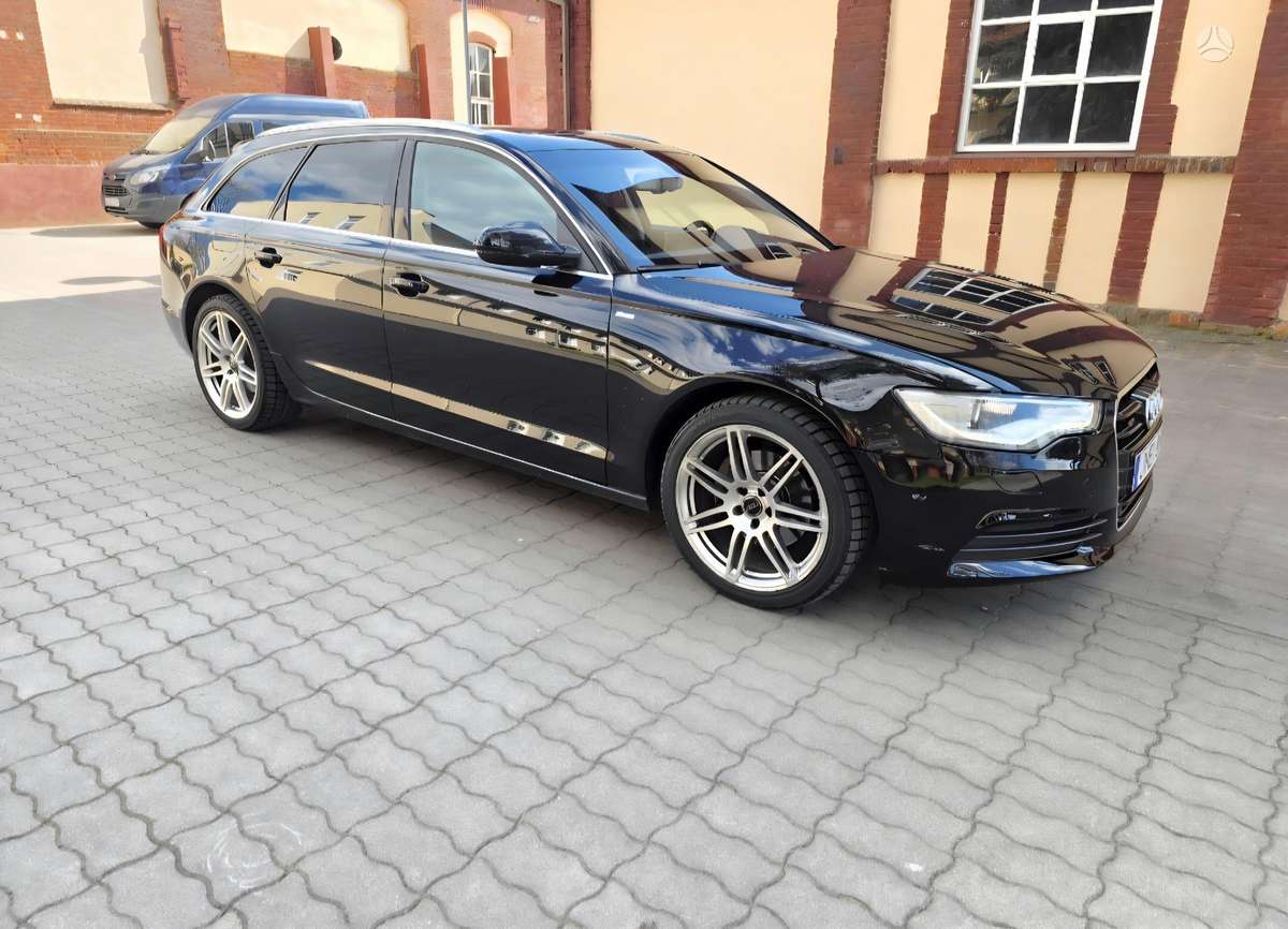 Audi A6 2013 — interior