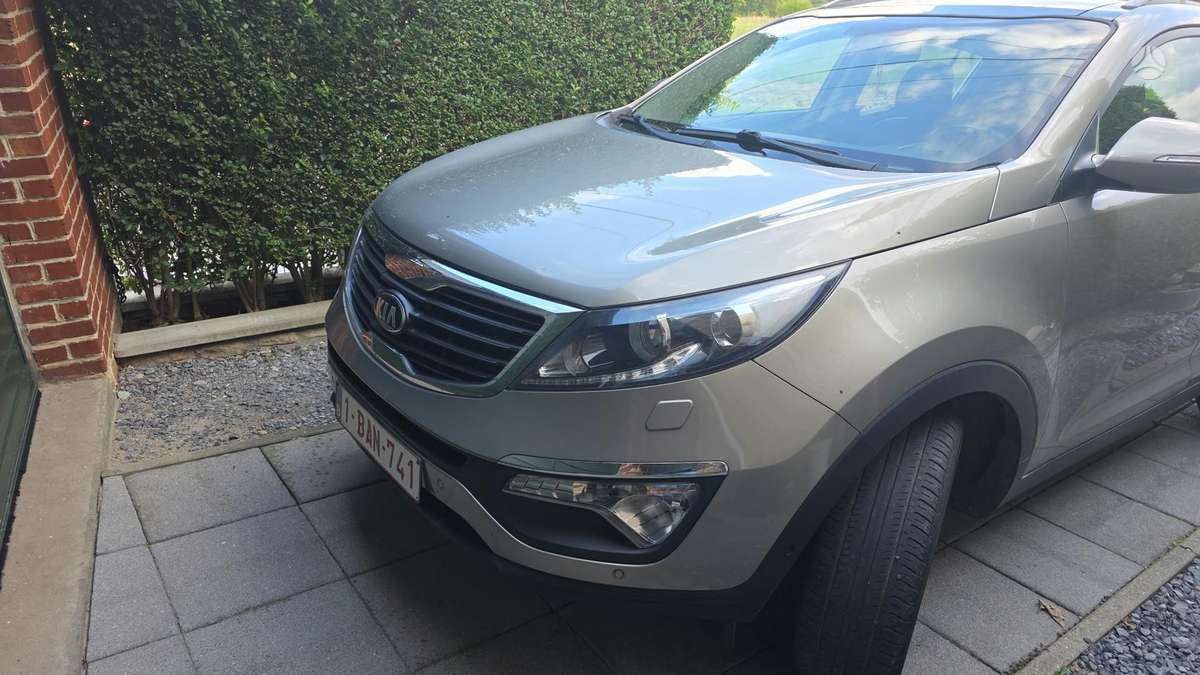 Kia Sportage 2013 — interior