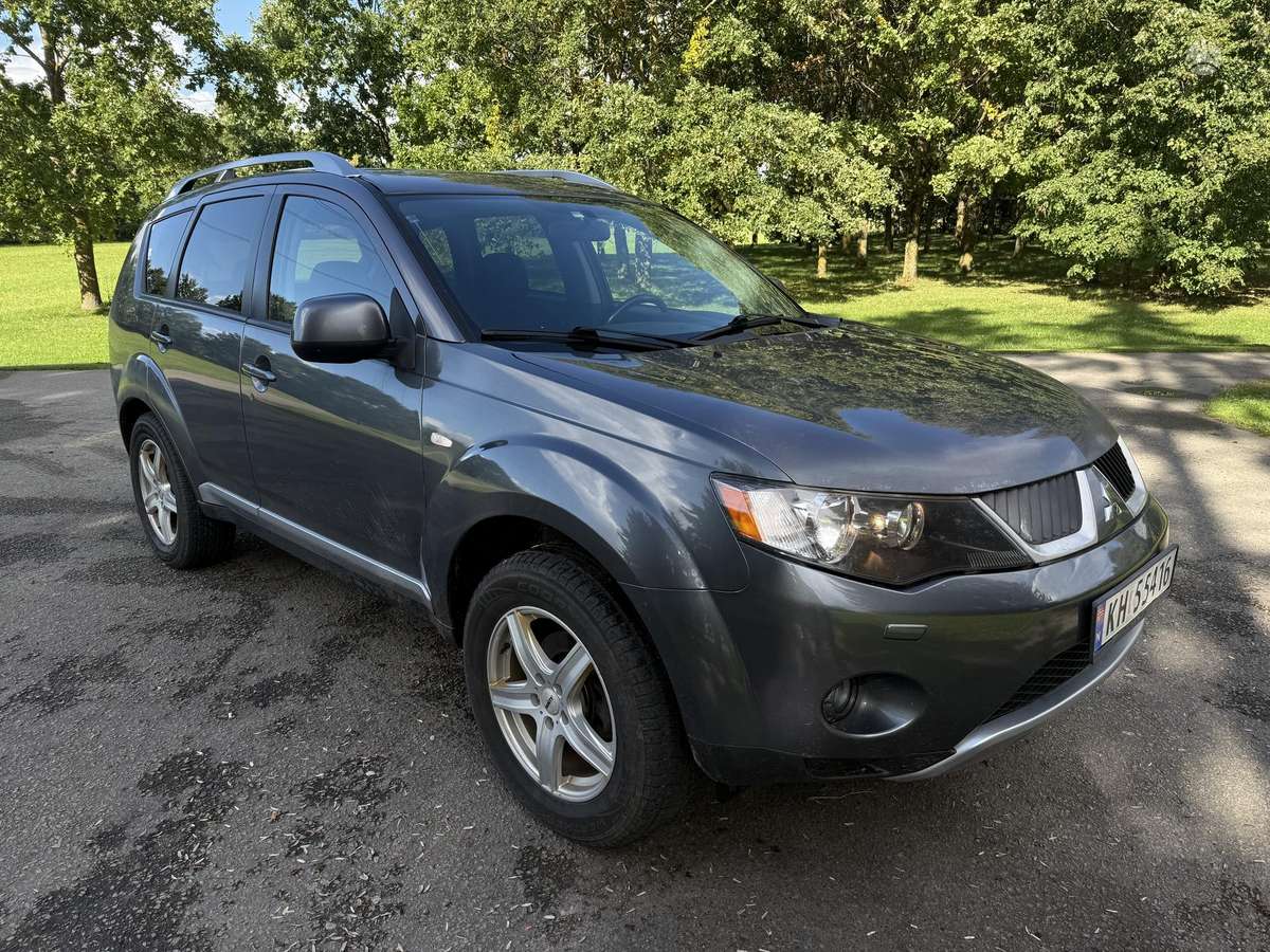 Mitsubishi Outlander 2008 — вигляд ззаду