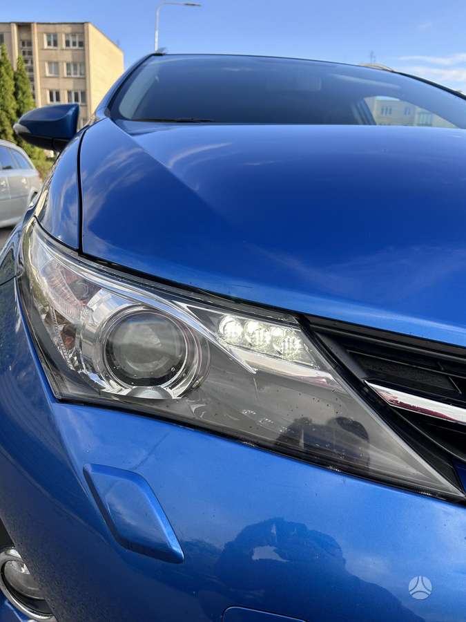 Toyota Auris 2014 — photo 14