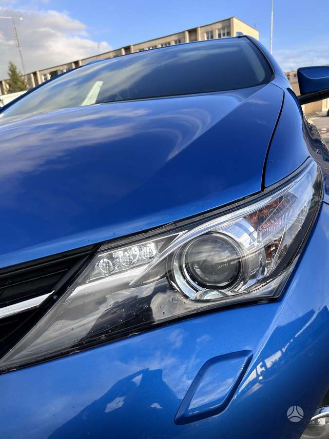 Toyota Auris 2014 — photo 15