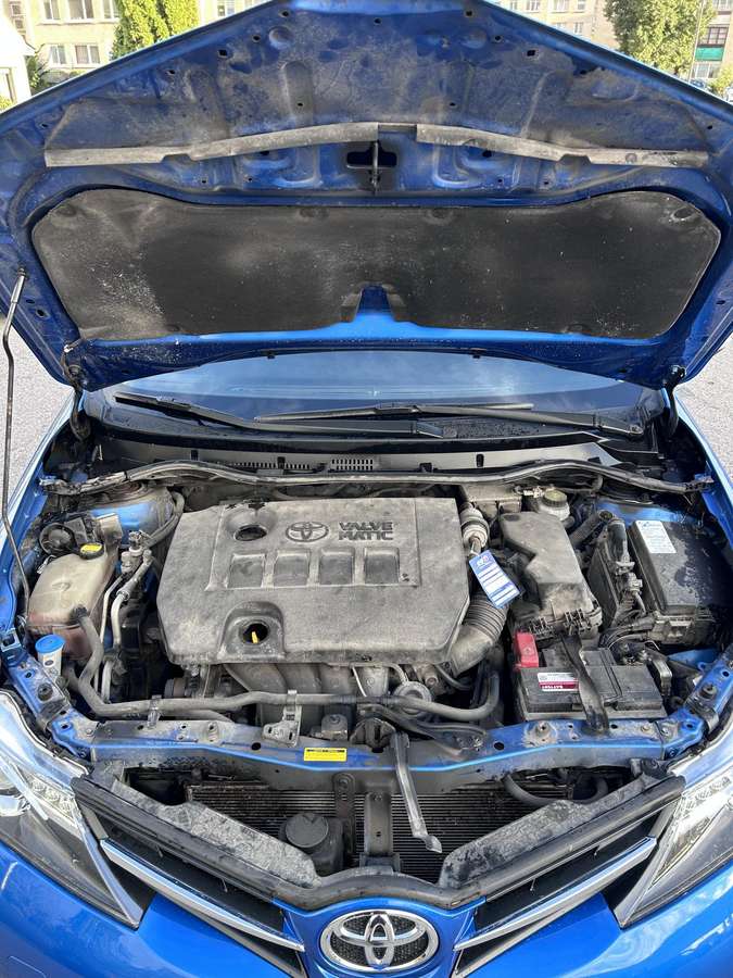 Toyota Auris 2014 — photo 19