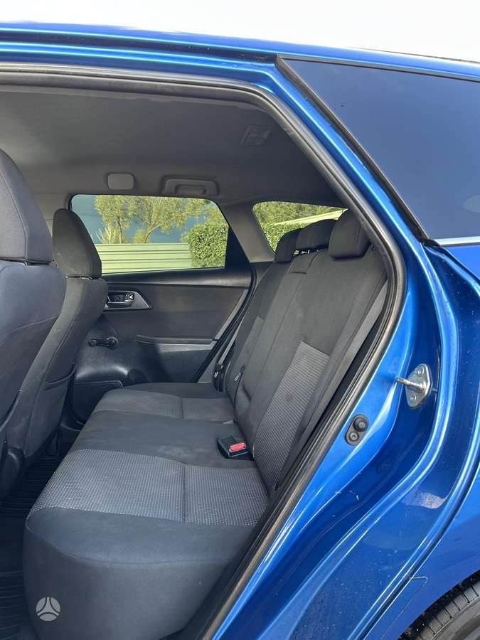 Toyota Auris 2014 — photo 29