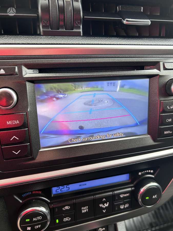Toyota Auris 2014 — photo 34