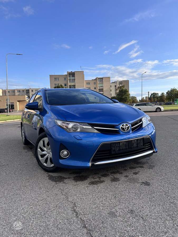 Toyota Auris 2014 — photo 5