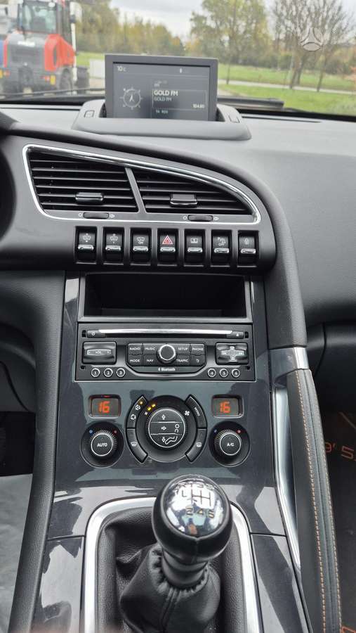 Peugeot 3008 2015 — photo 20