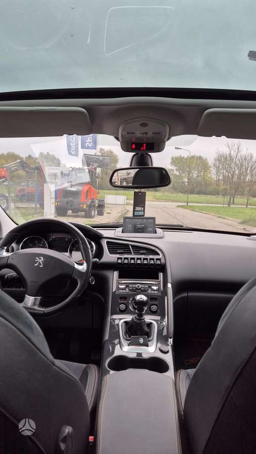 Peugeot 3008 2015 — photo 21