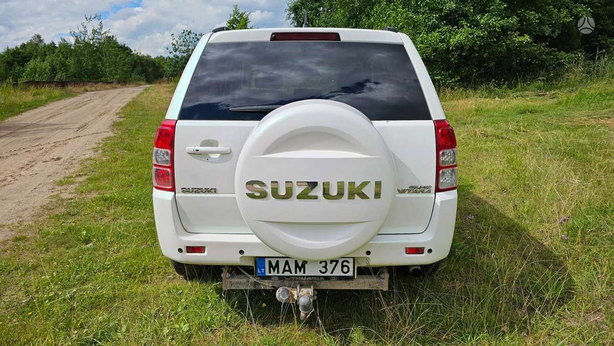 Suzuki Grand 2009 — двигун 1900 cm³, 129 HP (95kW)