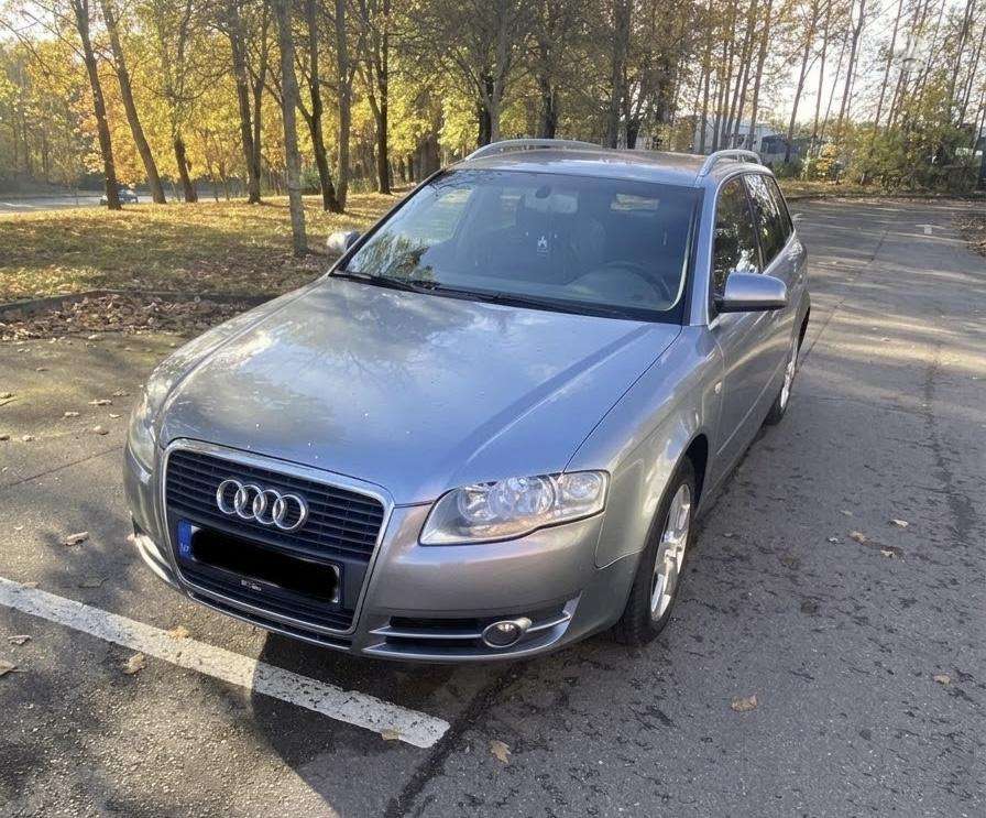 Audi A4 2007 — вигляд ззаду