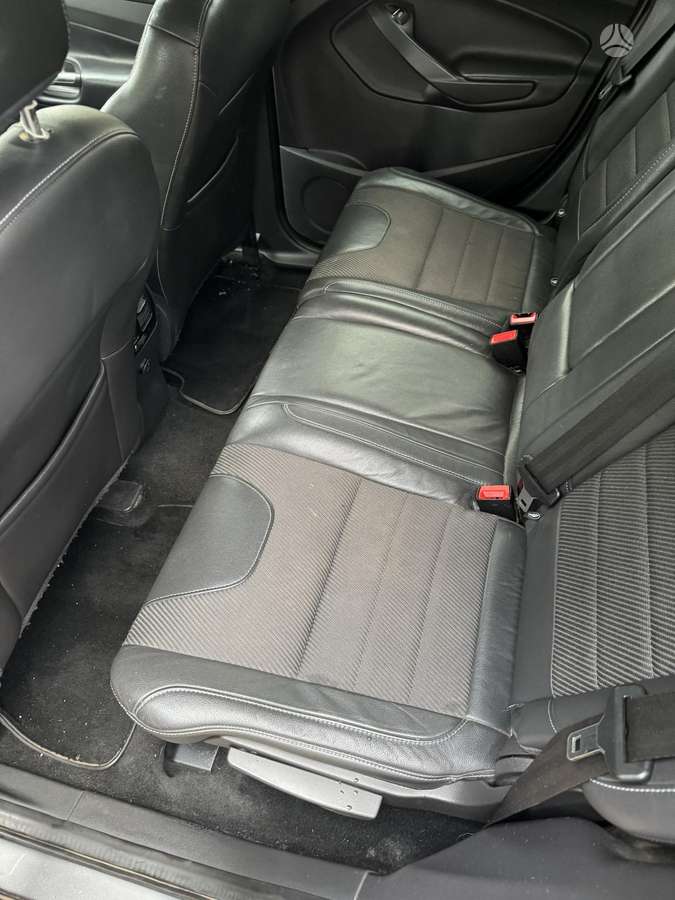 Ford Kuga 2013 — photo 14