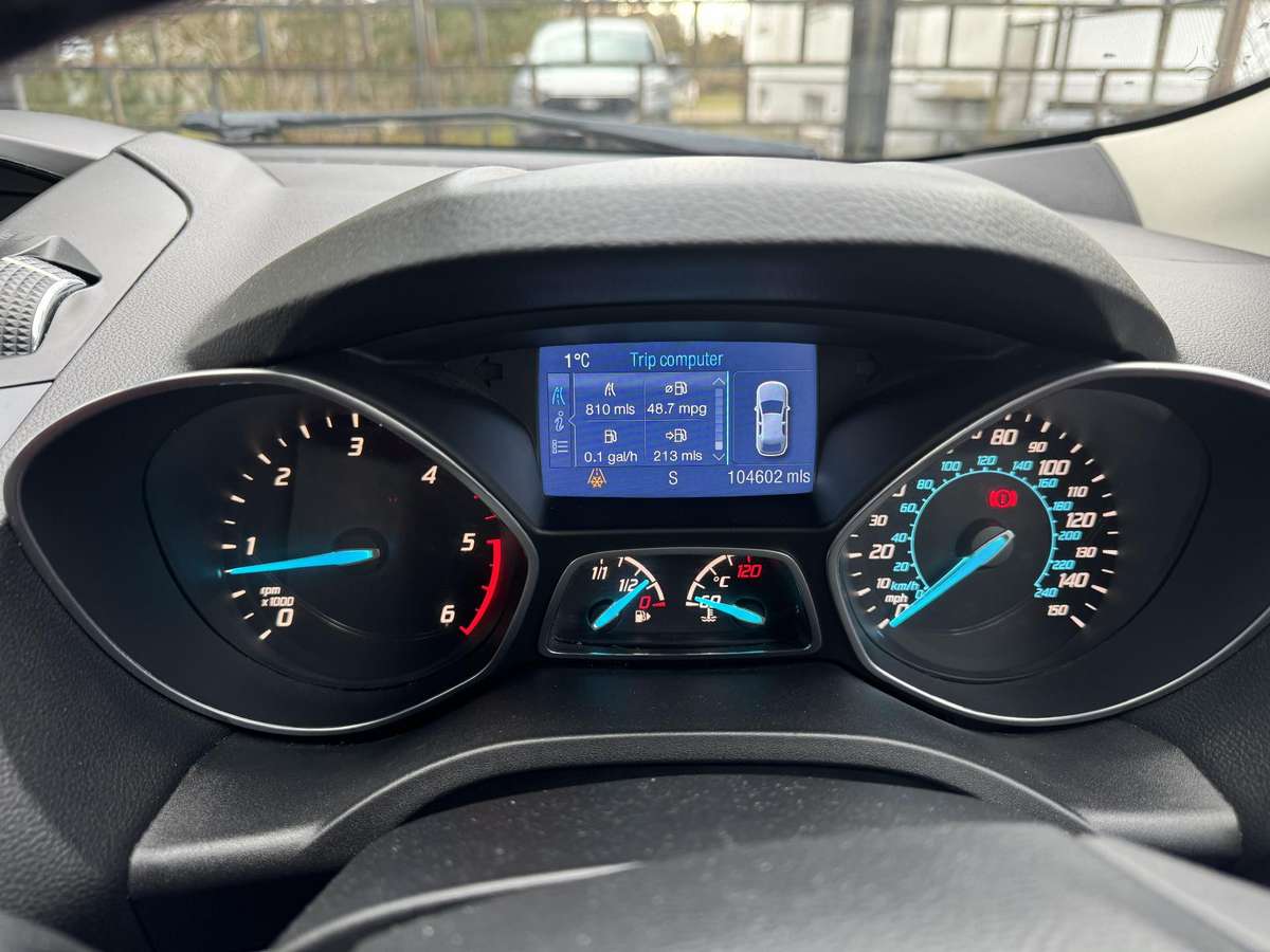 Ford Kuga 2013 — photo 16