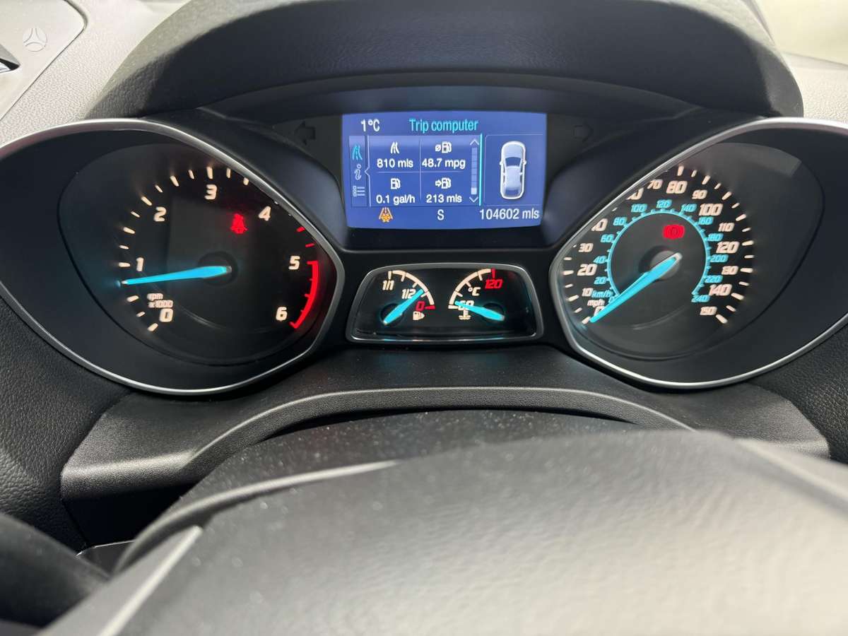 Ford Kuga 2013 — photo 17