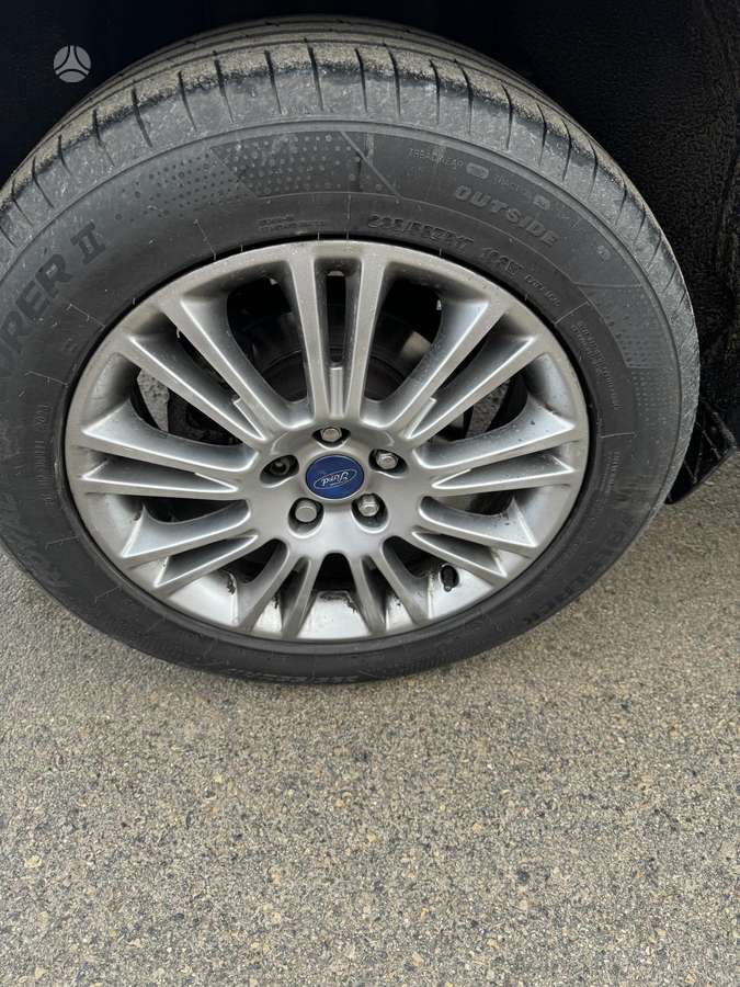 Ford Kuga 2013 — photo 6