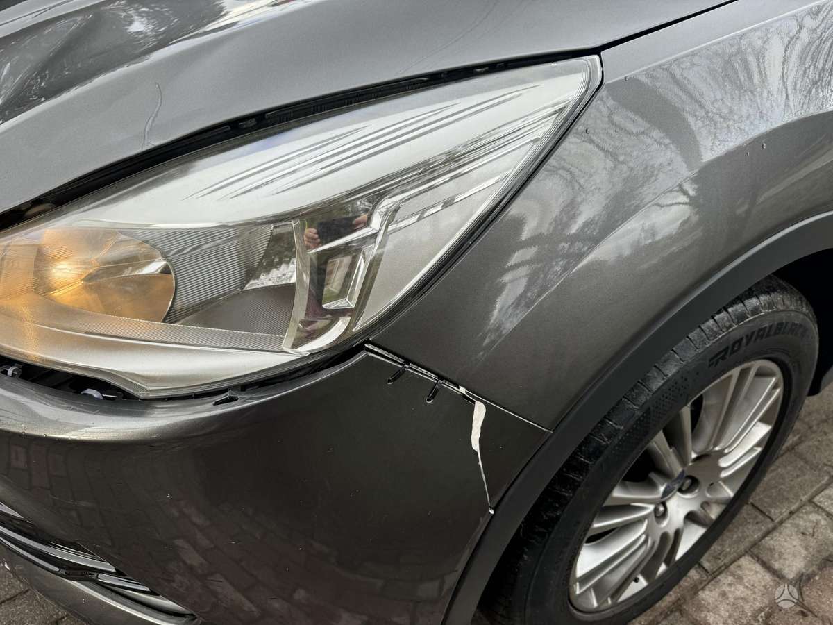 Ford Kuga 2013 — photo 9